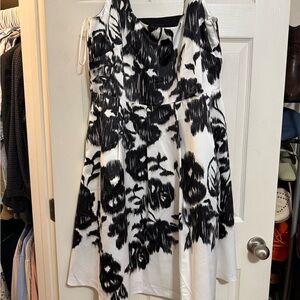 White House Black Market Black and White Floral Midi Dress